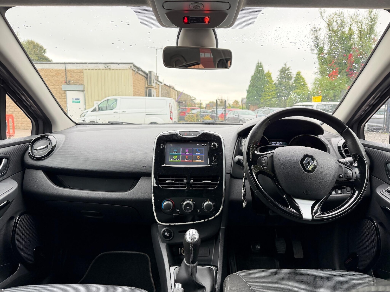 Used Renault Clio 2016 for sale - 76121946: Photo 16