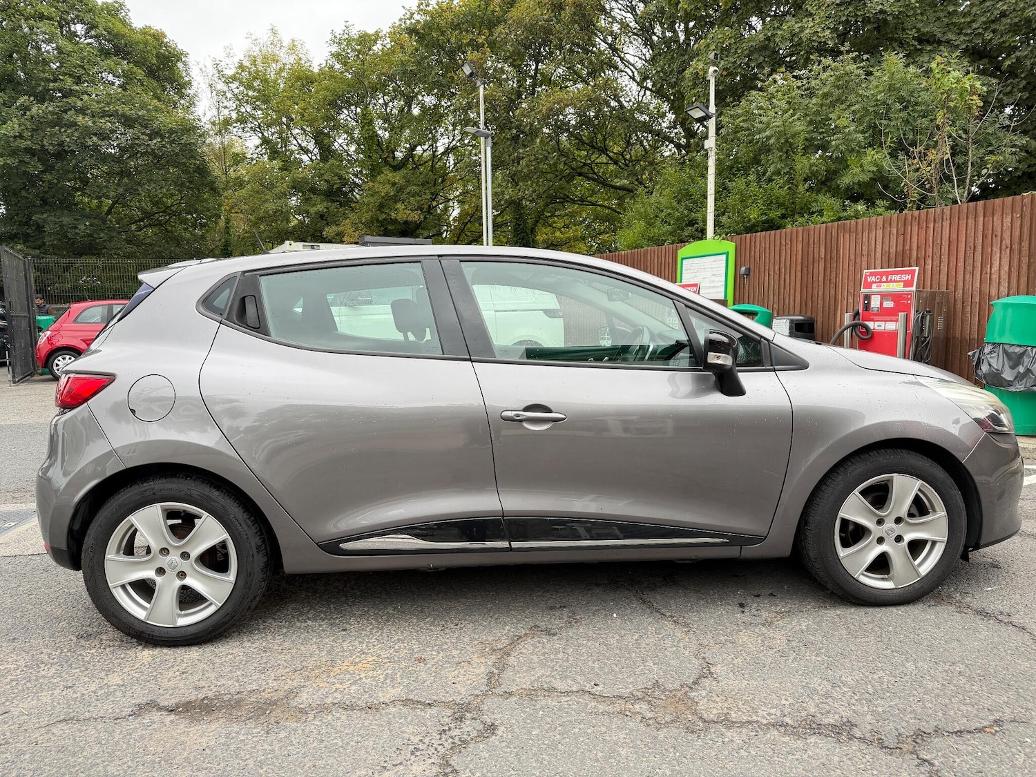 Used Renault Clio 2016 for sale - 76121946: Photo 5