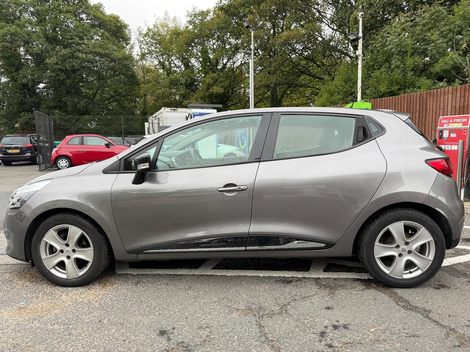 Used Renault Clio 2016 for sale - 76121946: Photo 6