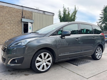 Used Peugeot 5008 2016 for sale - 78759950: Photo