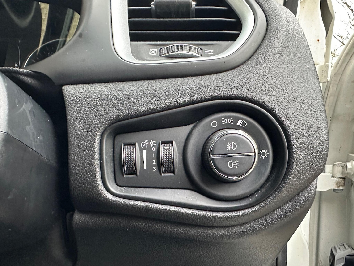 Used Jeep Renegade 2016 for sale - 77396363: Photo 19