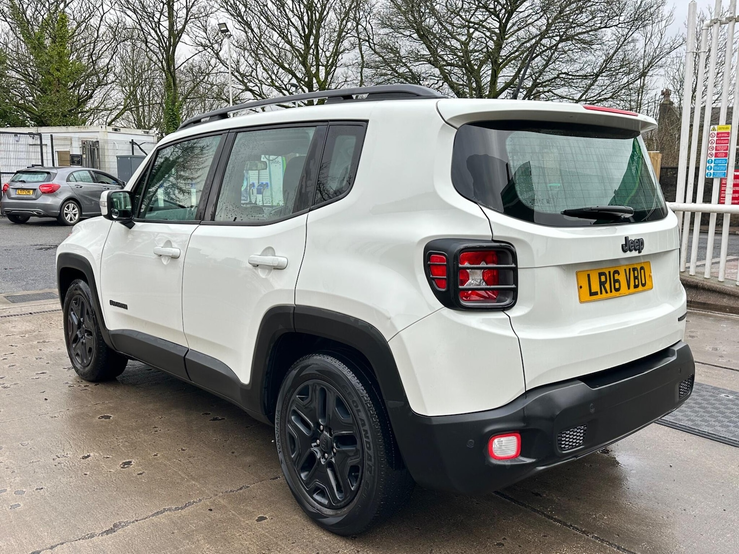 Used Jeep Renegade 2016 for sale - 77396363: Photo 5