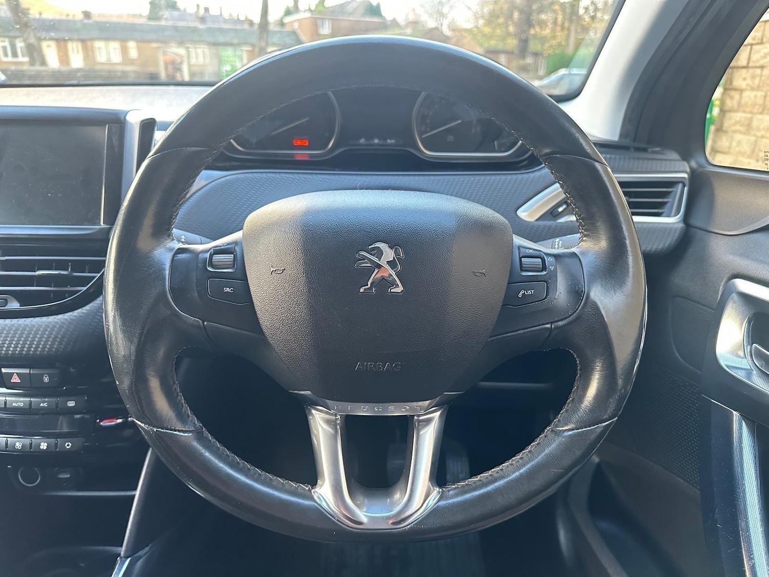 Used Peugeot 2008 2014 for sale - 76538977: Photo 16