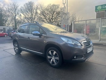 Used Peugeot 2008 2014 for sale - 76538977: Photo