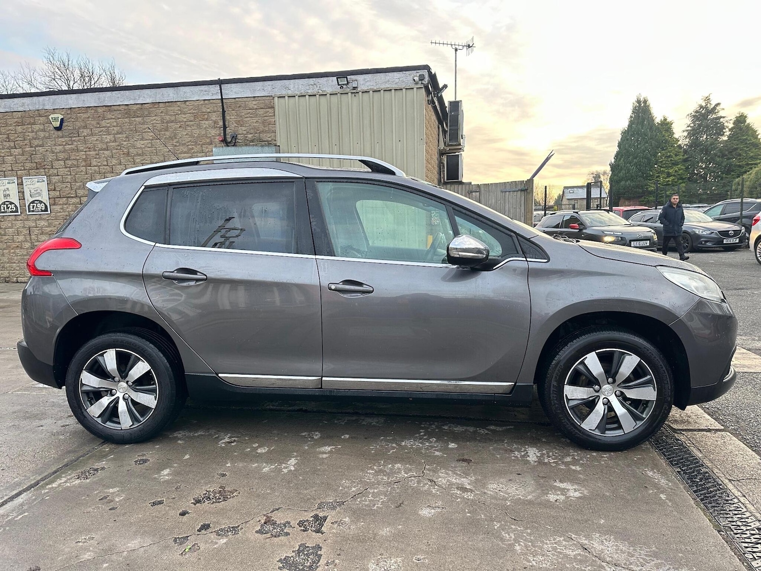 Used Peugeot 2008 2014 for sale - 76538977: Photo 6