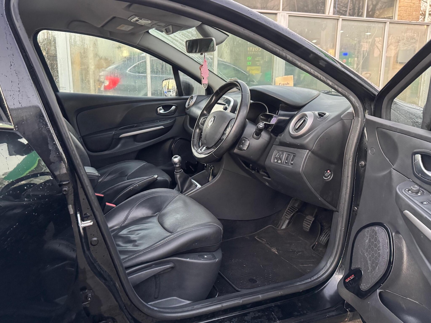 Used Renault Clio 2016 for sale - 76990630: Photo 21