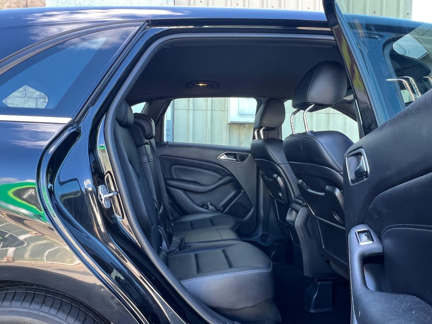 Used Mercedes-Benz B Class 2015 for sale - 76991091: Photo 10