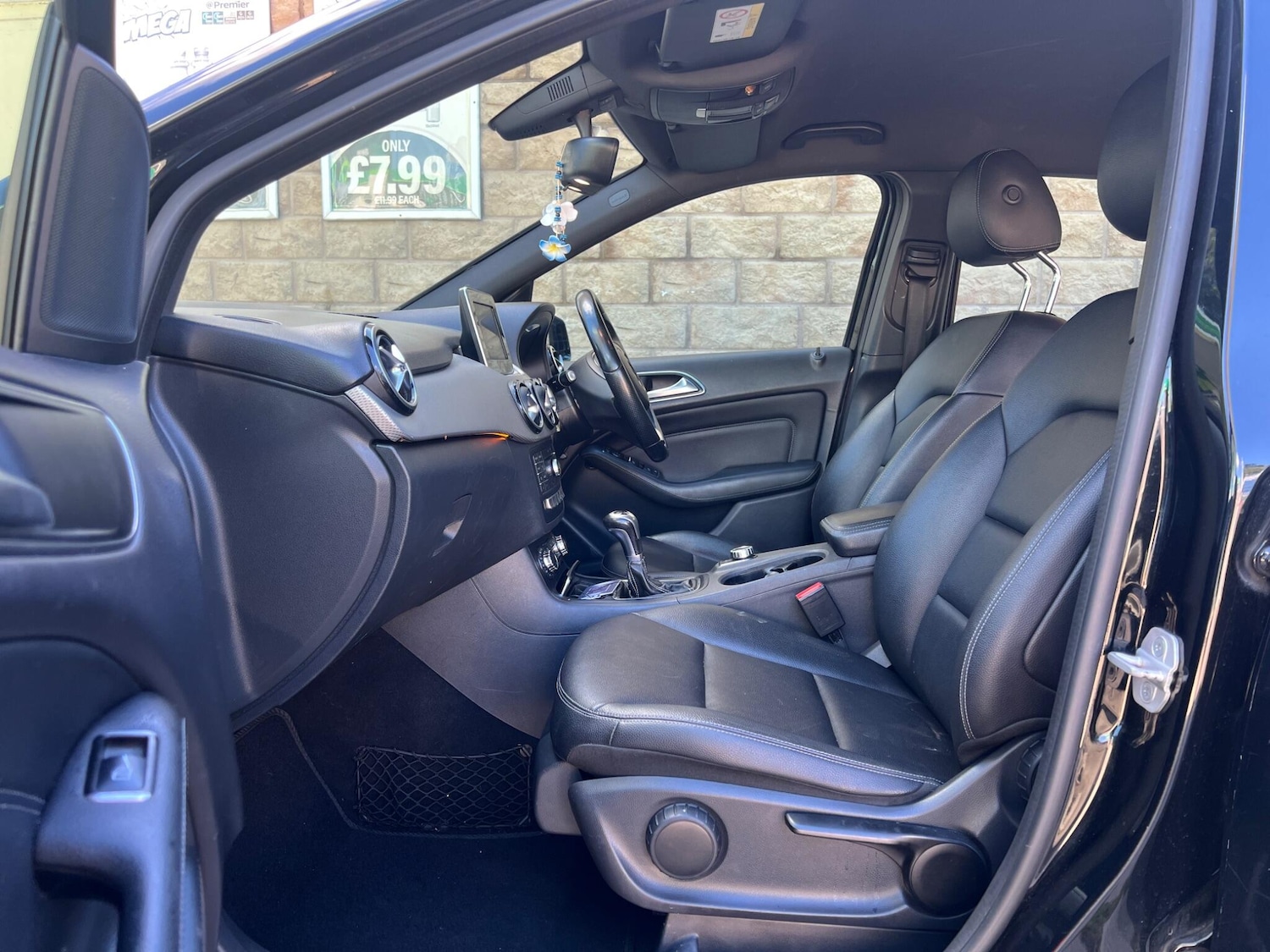 Used Mercedes-Benz B Class 2015 for sale - 76991091: Photo 8