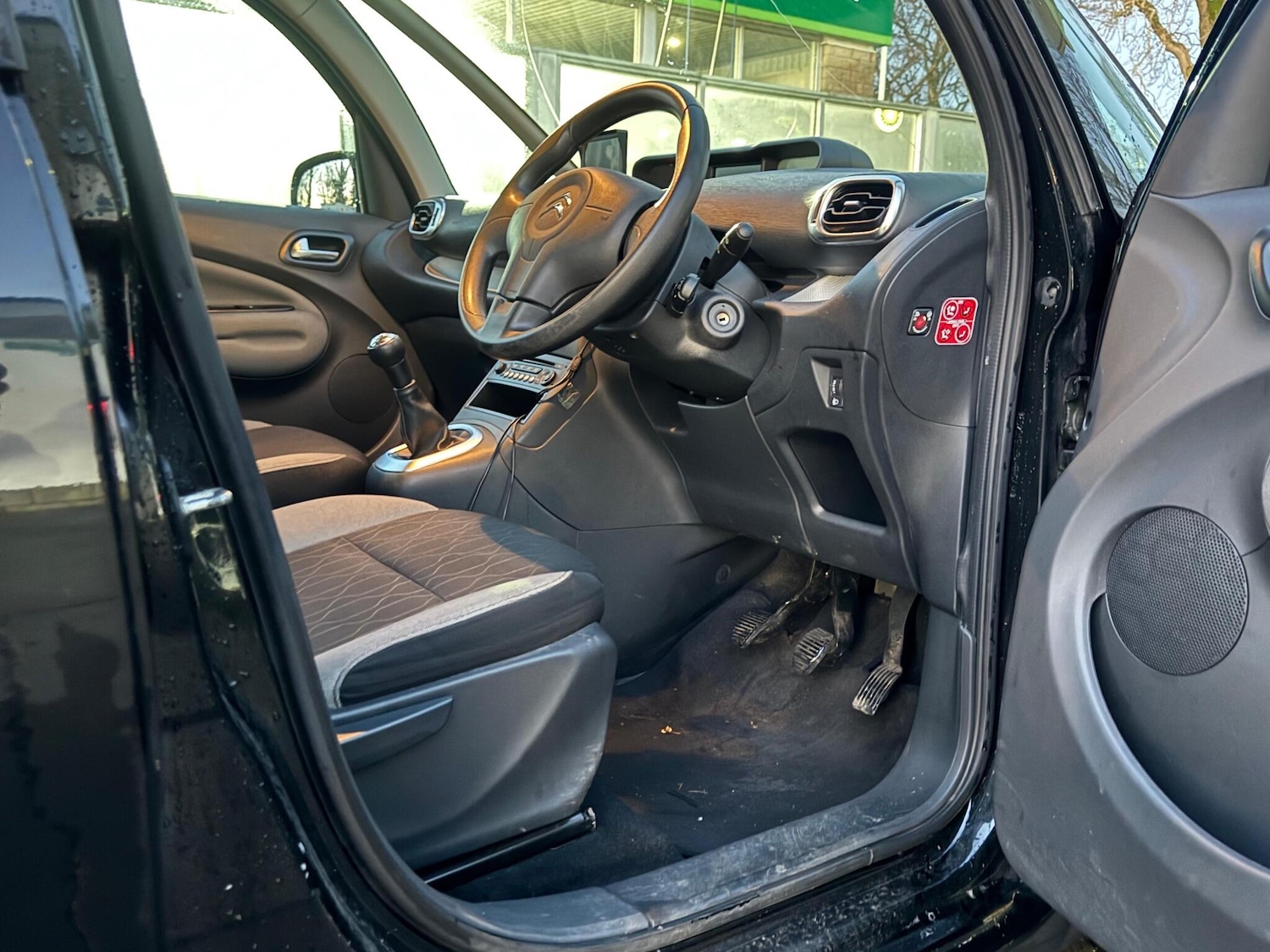 Used Citroen C3 Picasso 2015 for sale - 76689582: Photo 10