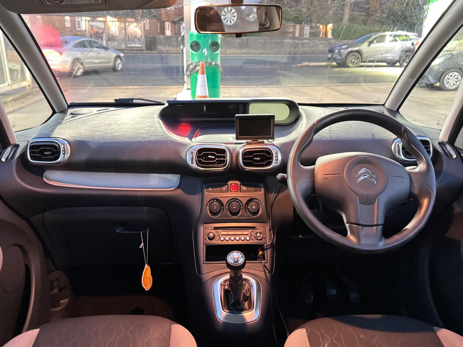 Used Citroen C3 Picasso 2015 for sale - 76689582: Photo 18