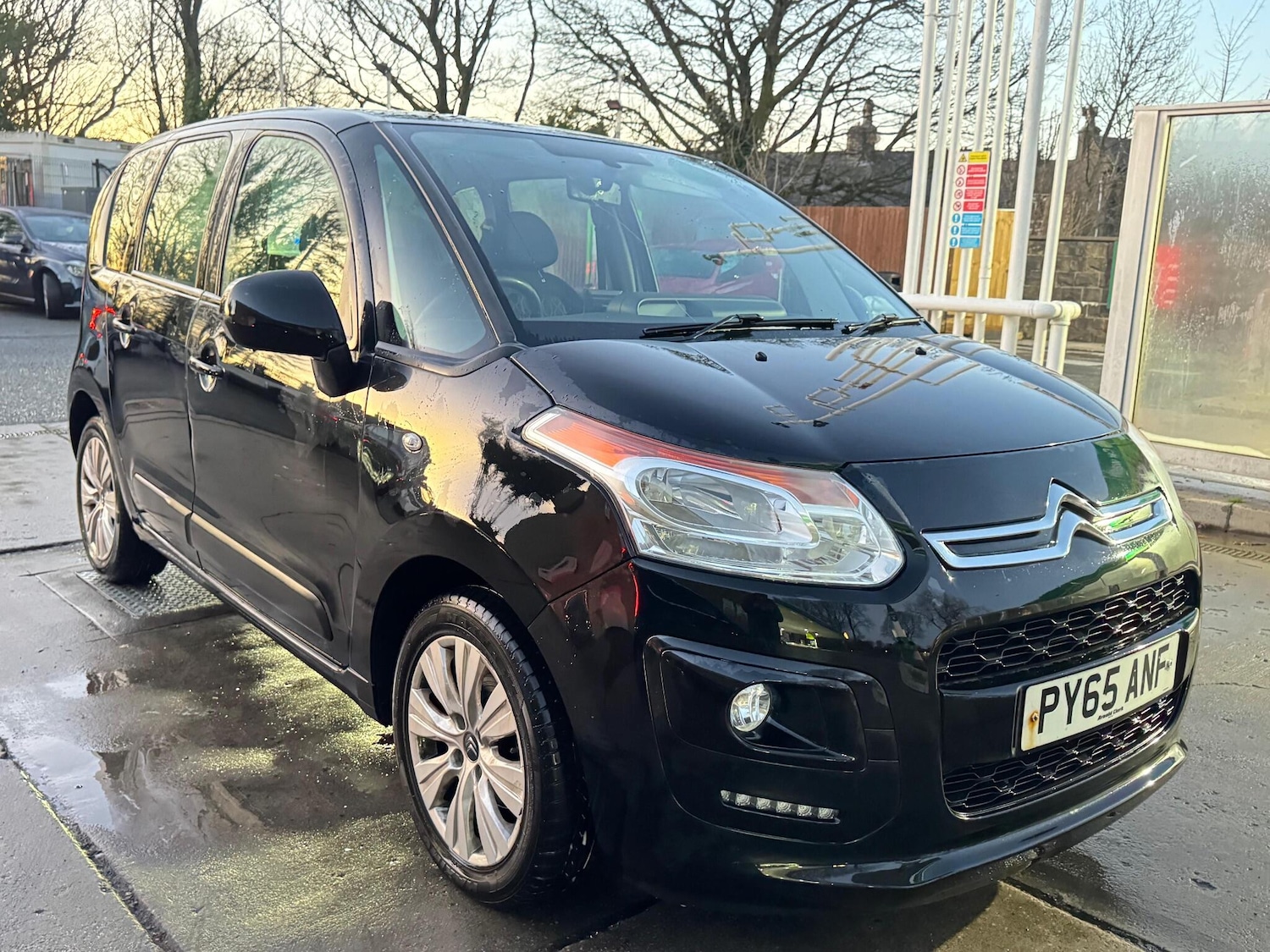 Used Citroen C3 Picasso 2015 for sale - 76689582: Photo 3