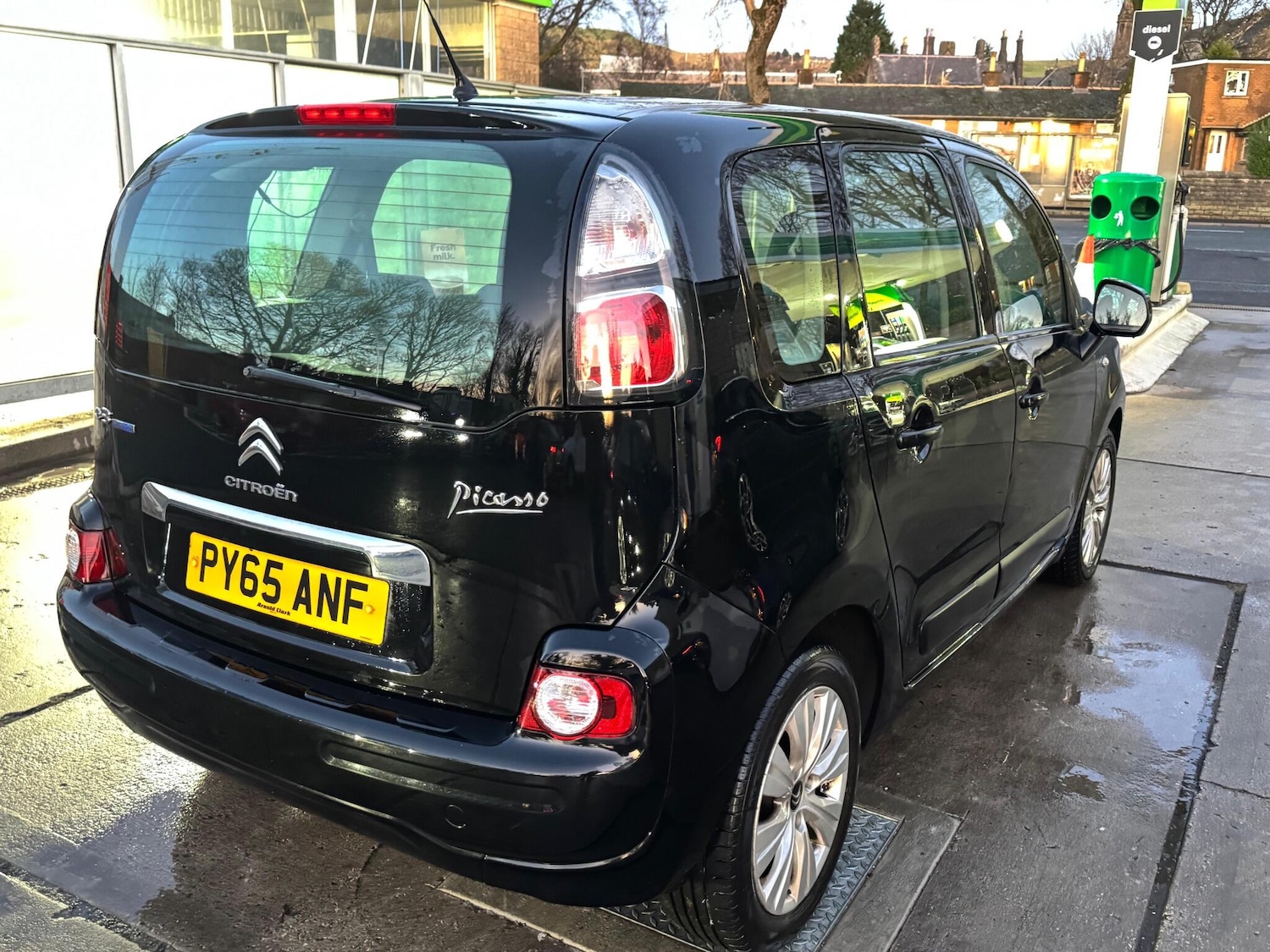 Used Citroen C3 Picasso 2015 for sale - 76689582: Photo 4