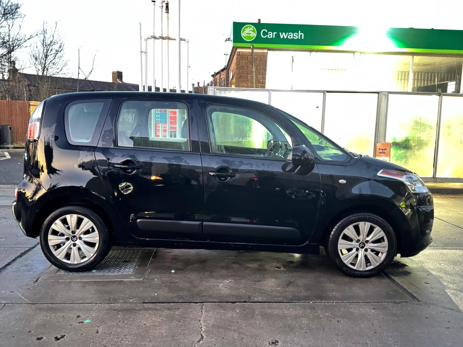 Used Citroen C3 Picasso 2015 for sale - 76689582: Photo 6