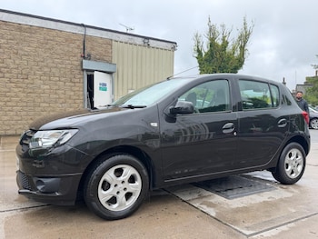Used Dacia Sandero 2015 for sale - 78636813: Photo