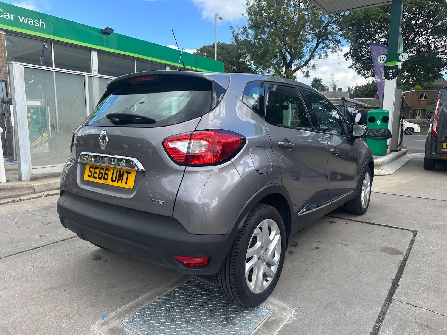 Vehicle 4