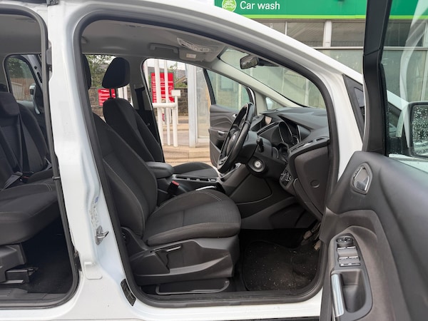 Used Ford Grand C-Max 2016 for sale - 76152135: Photo 11