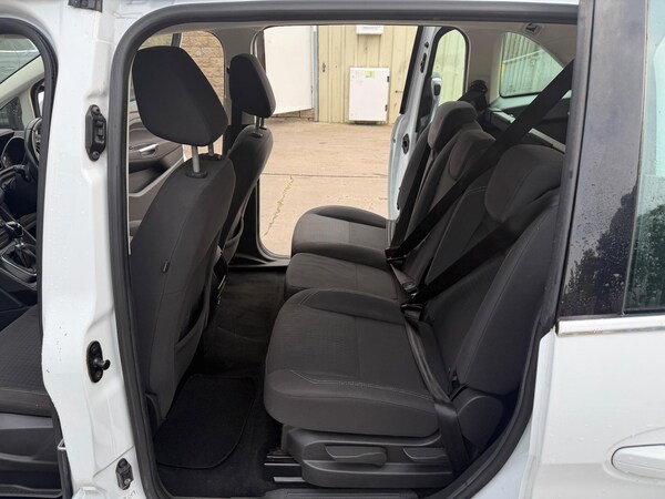 Used Ford Grand C-Max 2016 for sale - 76152135: Photo 12
