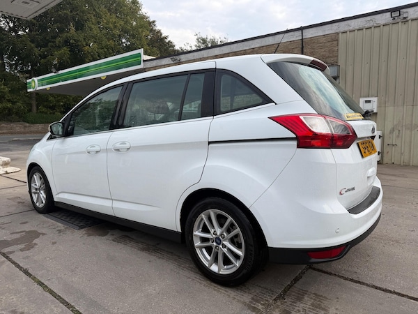 Used Ford Grand C-Max 2016 for sale - 76152135: Photo 4