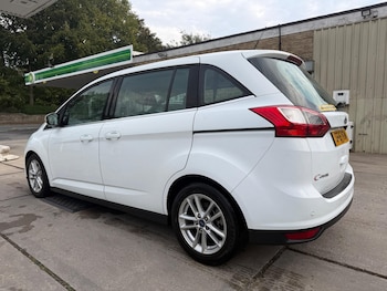 Used Ford Grand C-Max 2016 for sale - 76152135: Photo 4