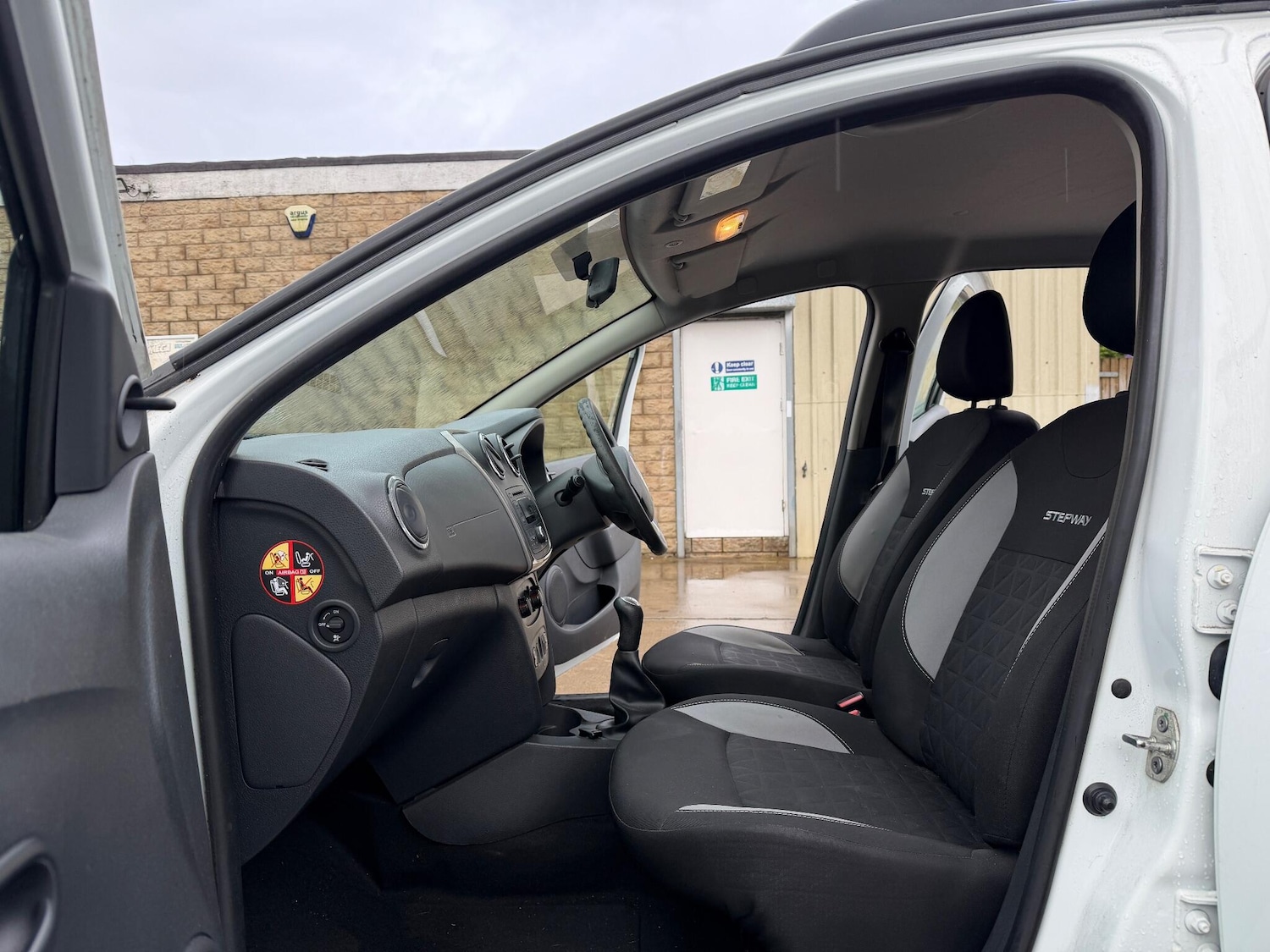 Used Dacia Sandero Stepway 2014 for sale - 76632748: Photo 10