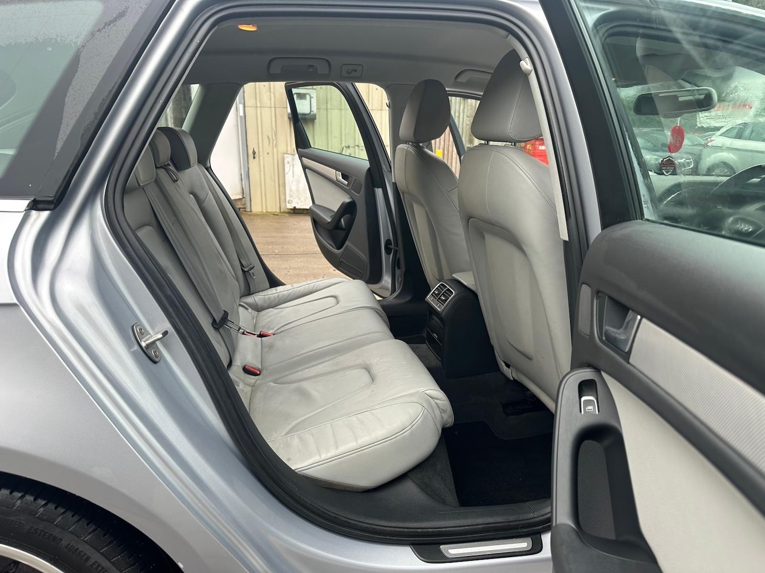 Used Audi A4 2015 for sale - 76991185: Photo 15