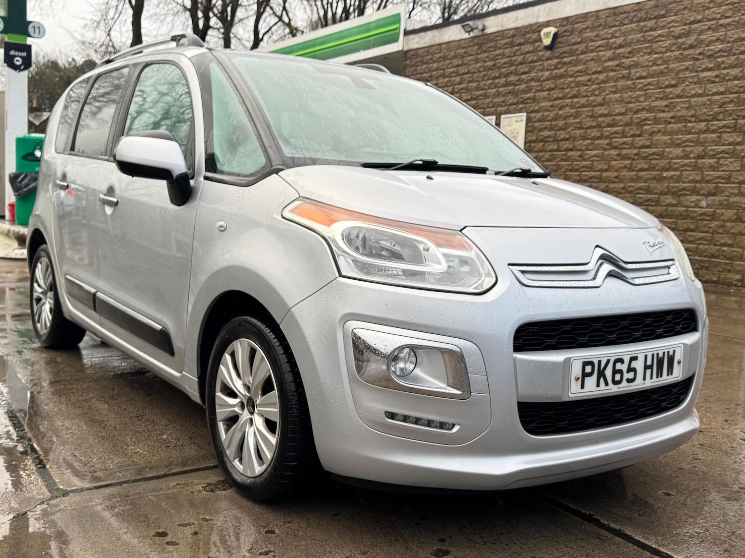 Used Citroen C3 Picasso 2015 for sale - 76620410: Photo 3