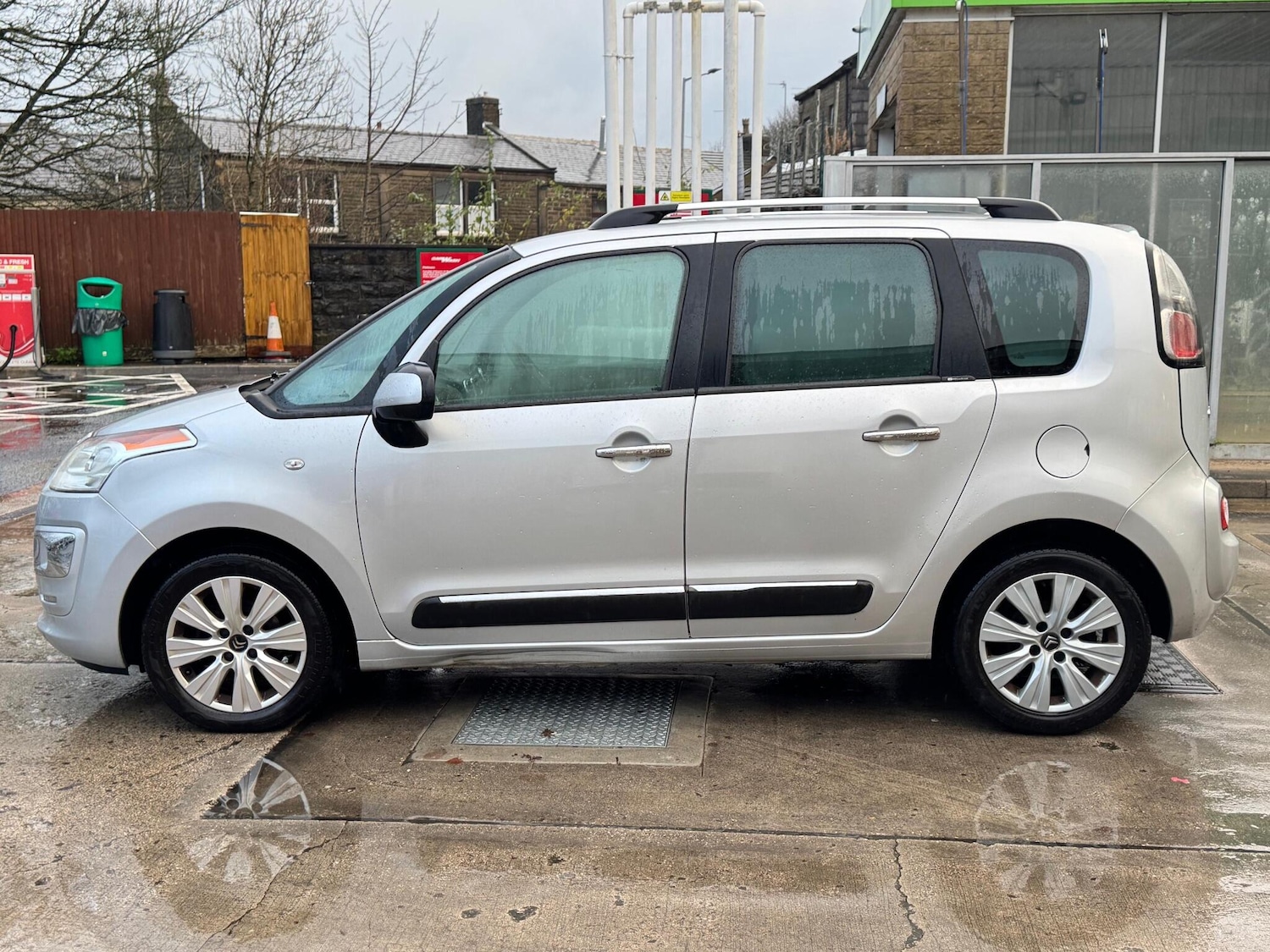 Used Citroen C3 Picasso 2015 for sale - 76620410: Photo 6