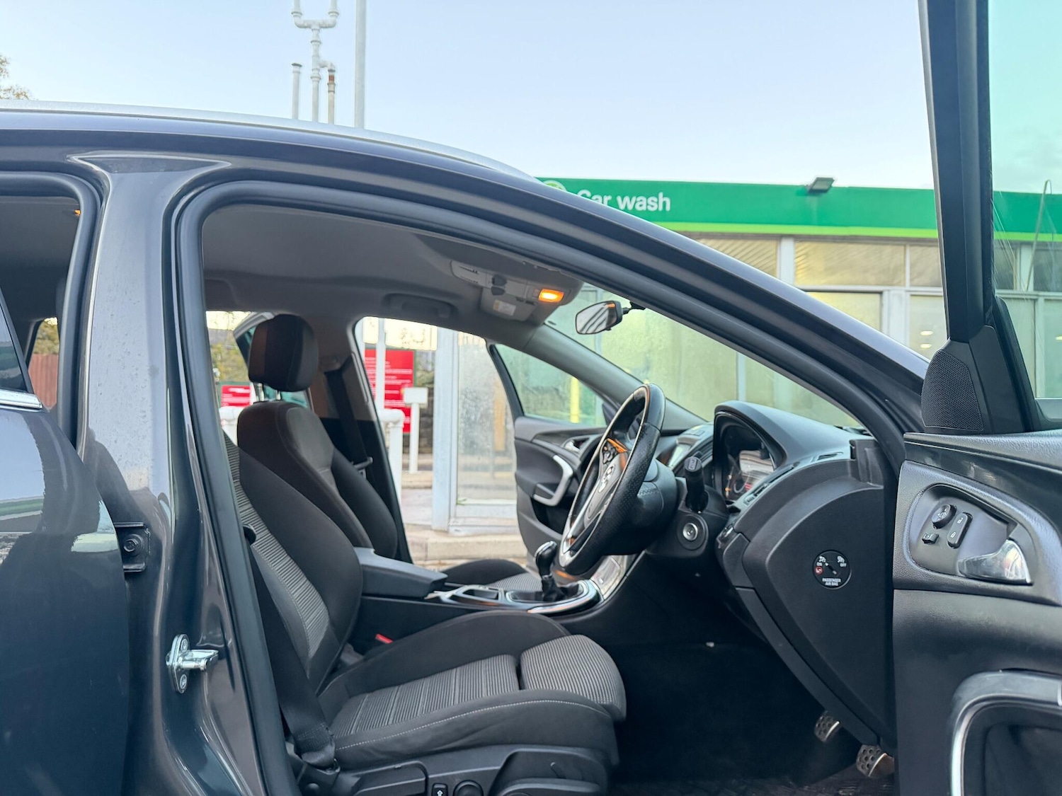 Used Vauxhall Insignia 2015 for sale - 76377812: Photo 11