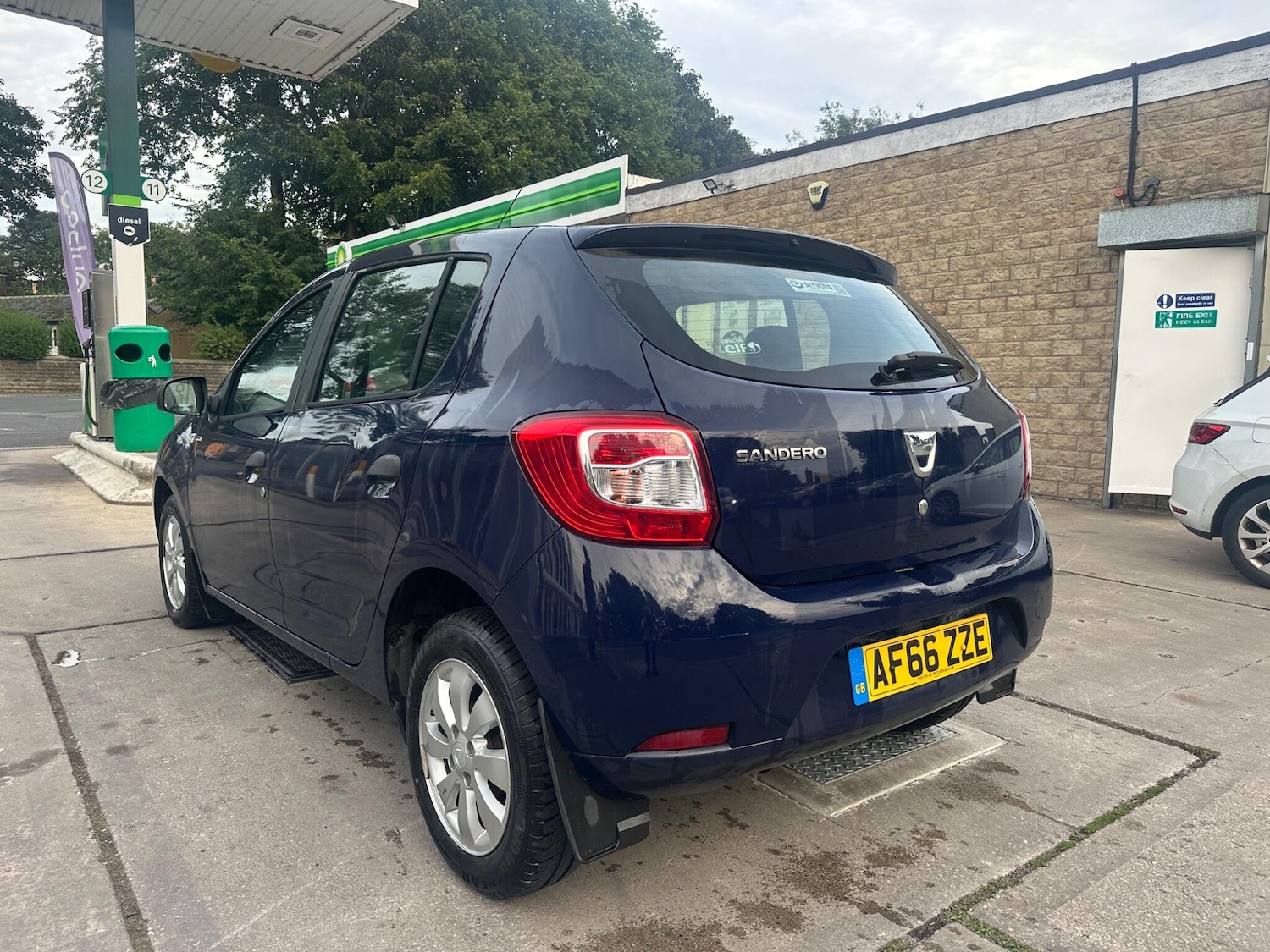 Vehicle 8