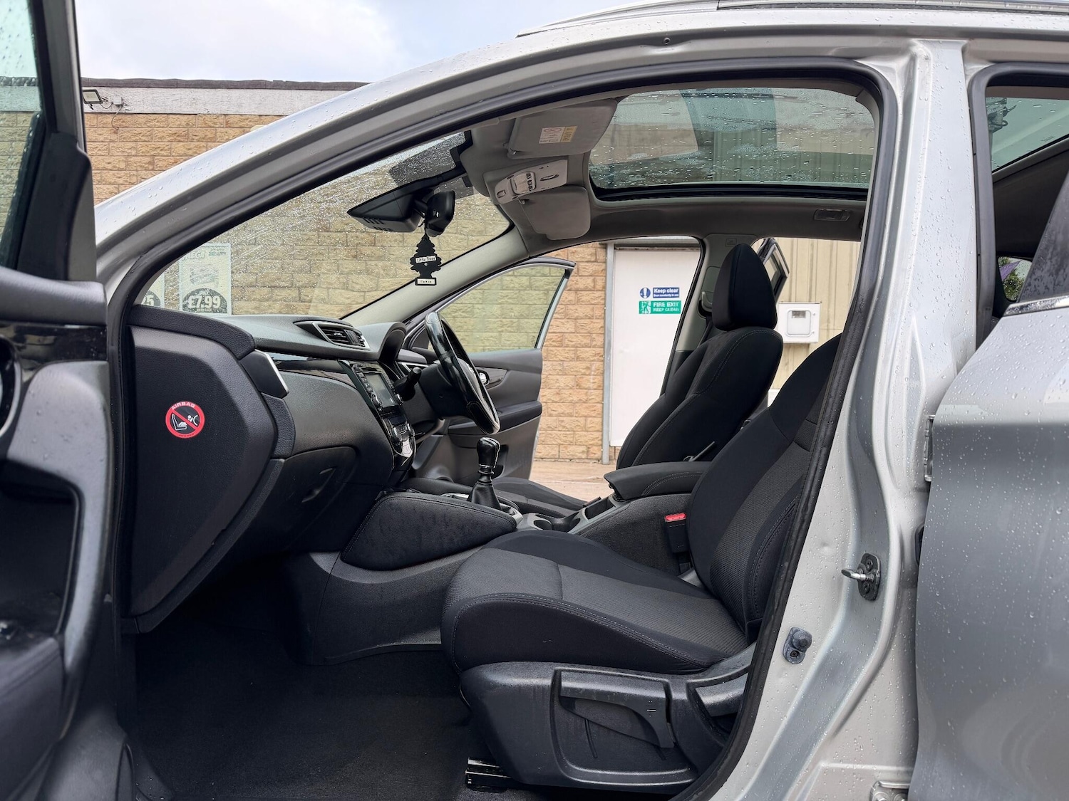 Used Nissan Qashqai 2015 for sale - 76214978: Photo 12
