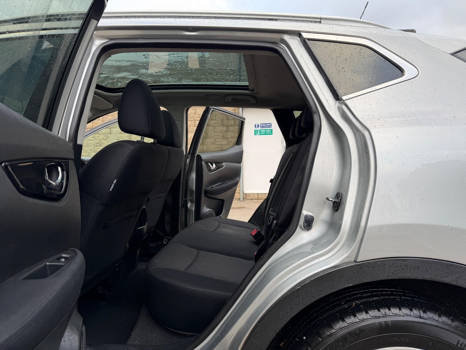 Used Nissan Qashqai 2015 for sale - 76214978: Photo 15