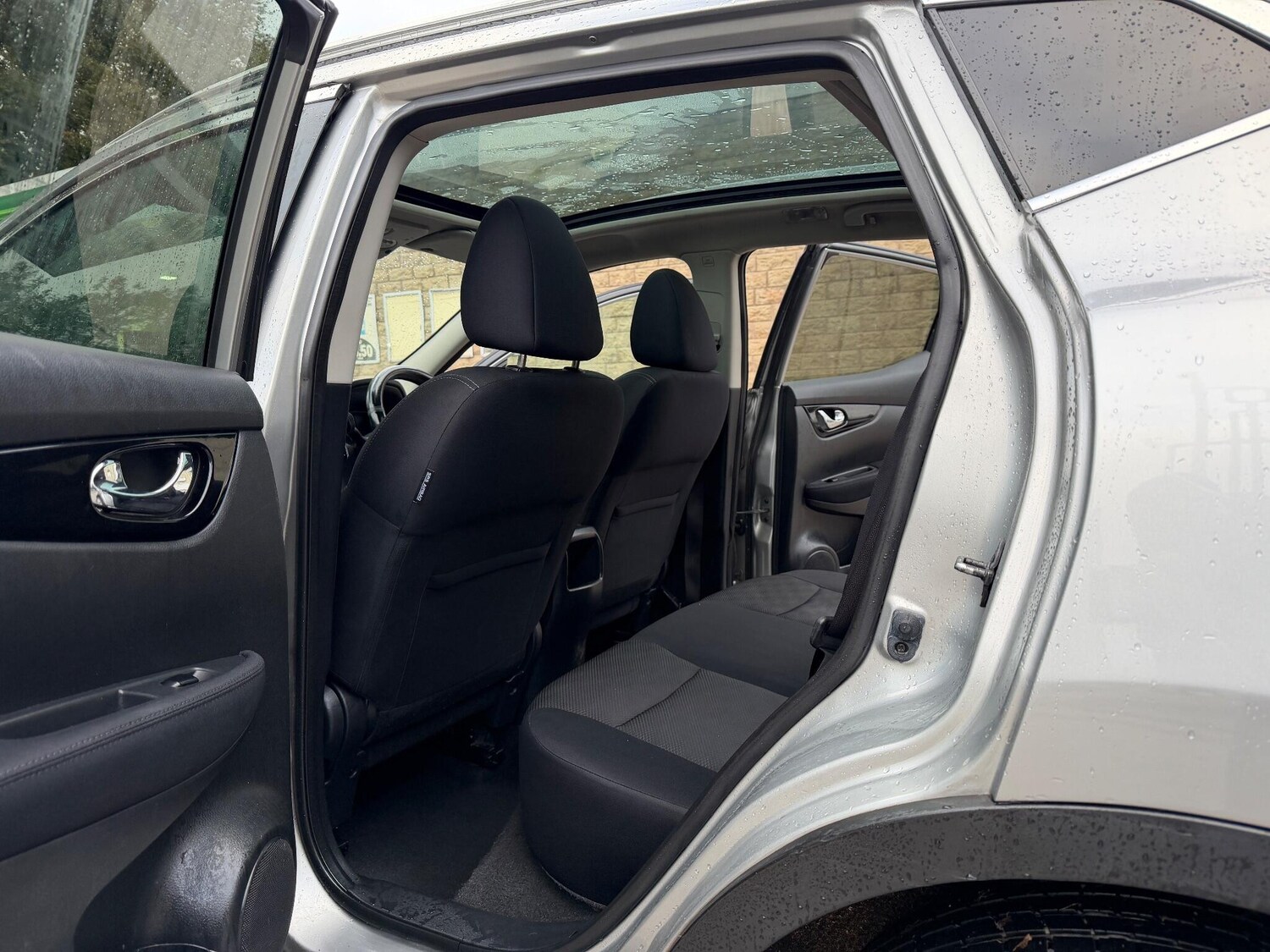 Used Nissan Qashqai 2015 for sale - 76214978: Photo 16