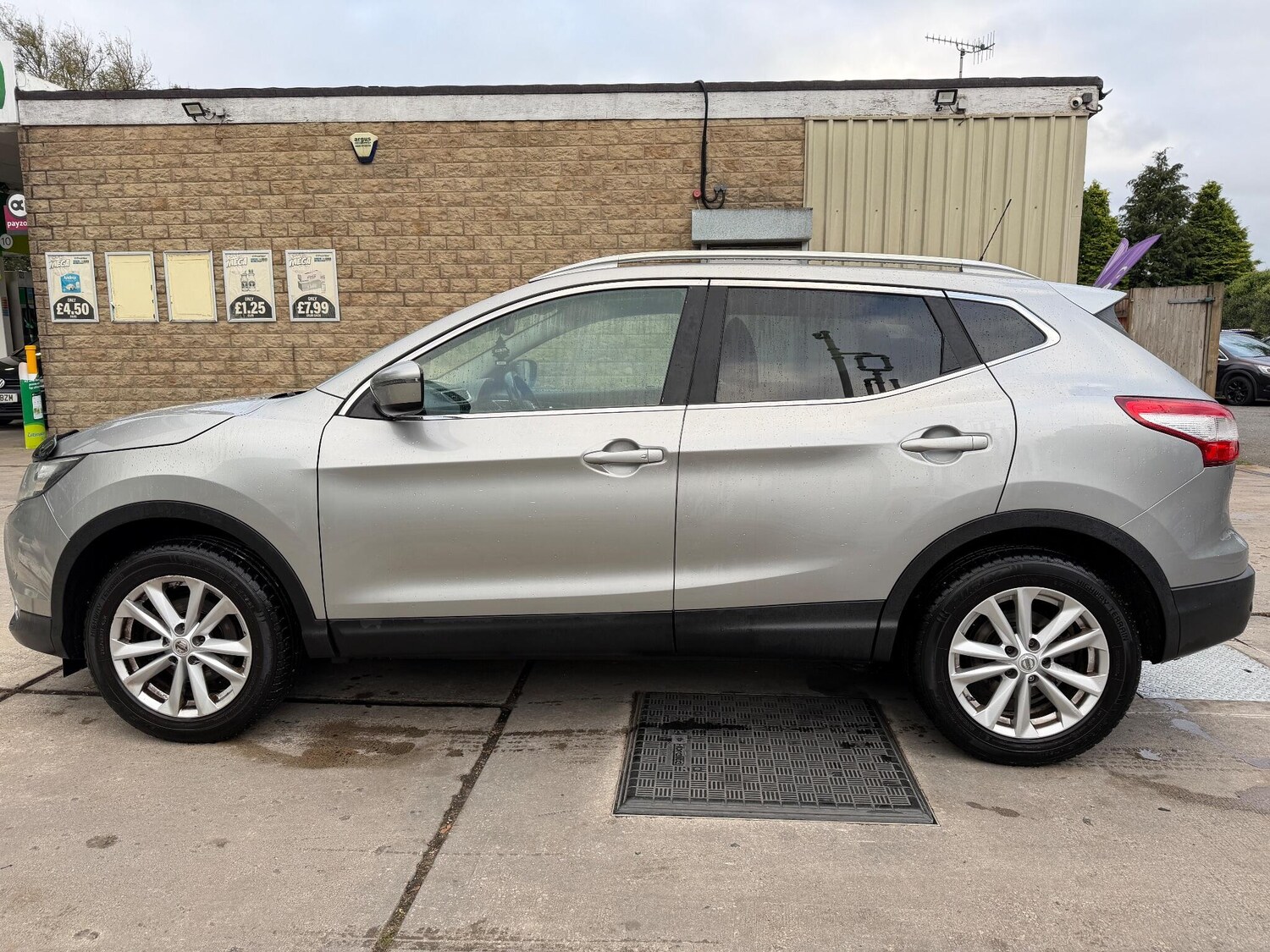 Used Nissan Qashqai 2015 for sale - 76214978: Photo 4
