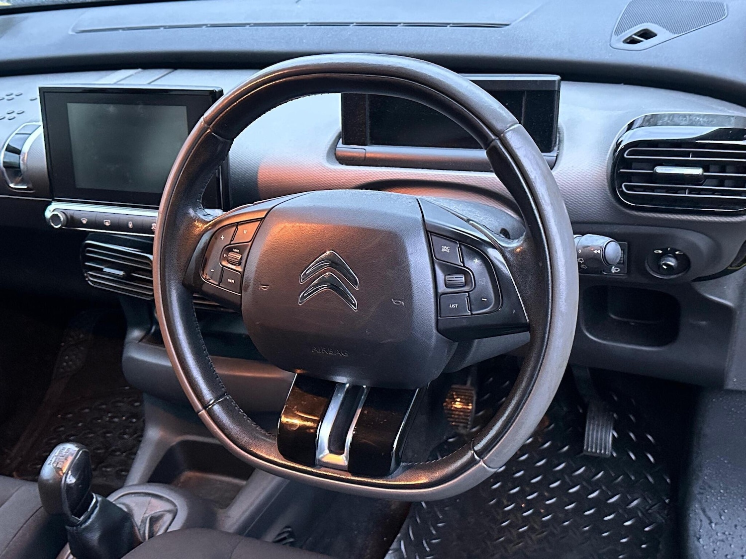 Used Citroen C4 Cactus 2014 for sale - 76688568: Photo 15