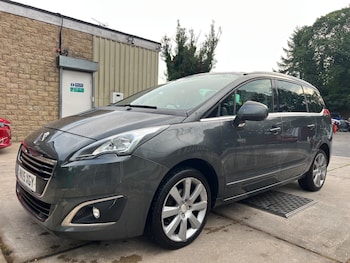 Used Peugeot 5008 2015 for sale - 75552139: Photo