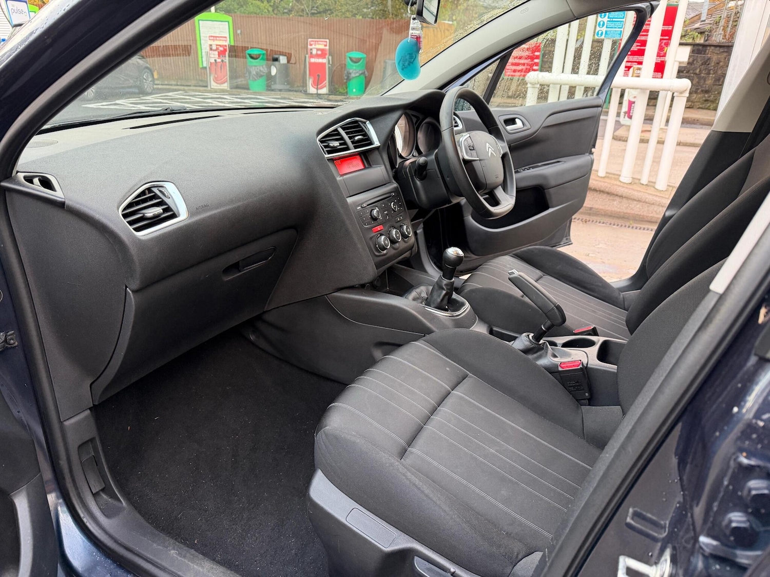 Used Citroen C4 2015 for sale - 76327130: Photo 17