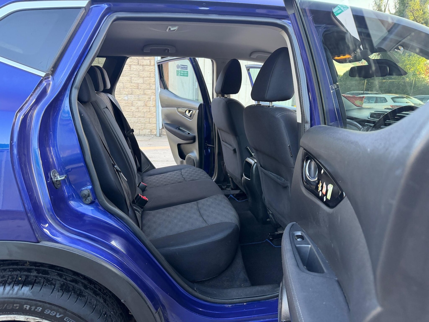 Used Nissan Qashqai 2015 for sale - 76214223: Photo 16