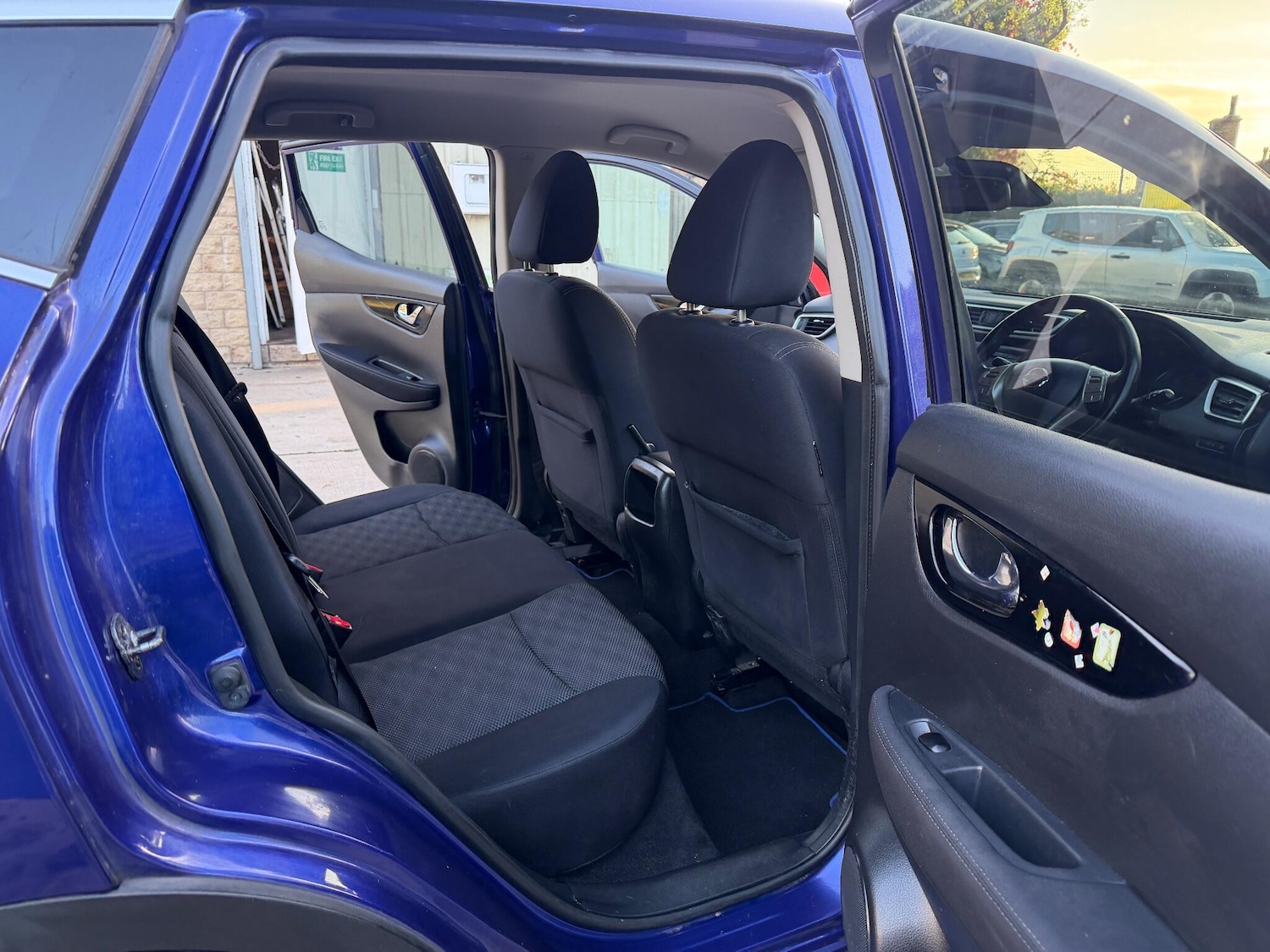 Used Nissan Qashqai 2015 for sale - 76214223: Photo 17