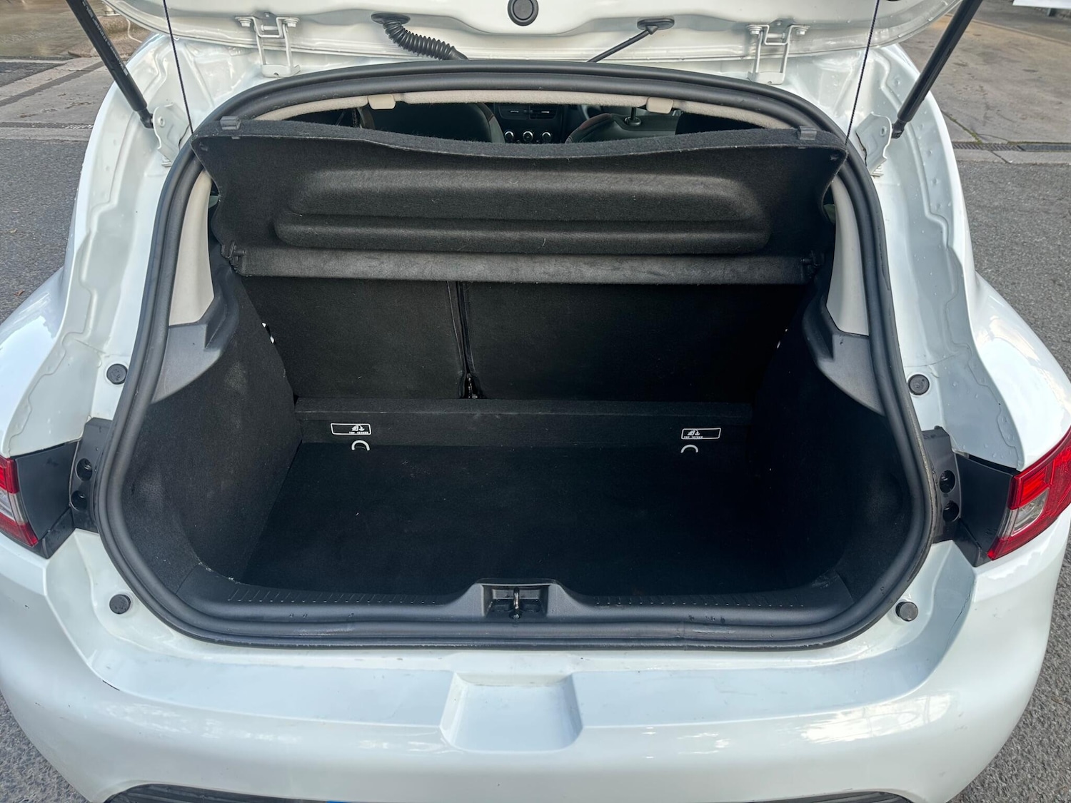 Used Renault Clio 2016 for sale - 76246973: Photo 13