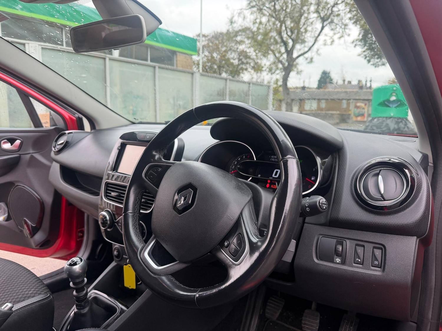 Used Renault Clio 2017 for sale - 76295987: Photo 7