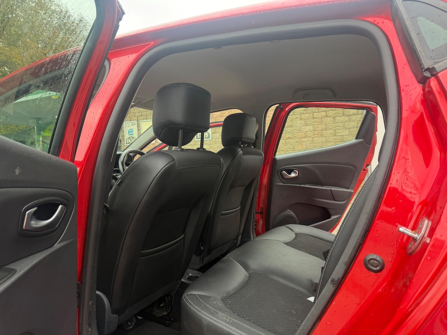 Used Renault Clio 2017 for sale - 76295987: Photo 9