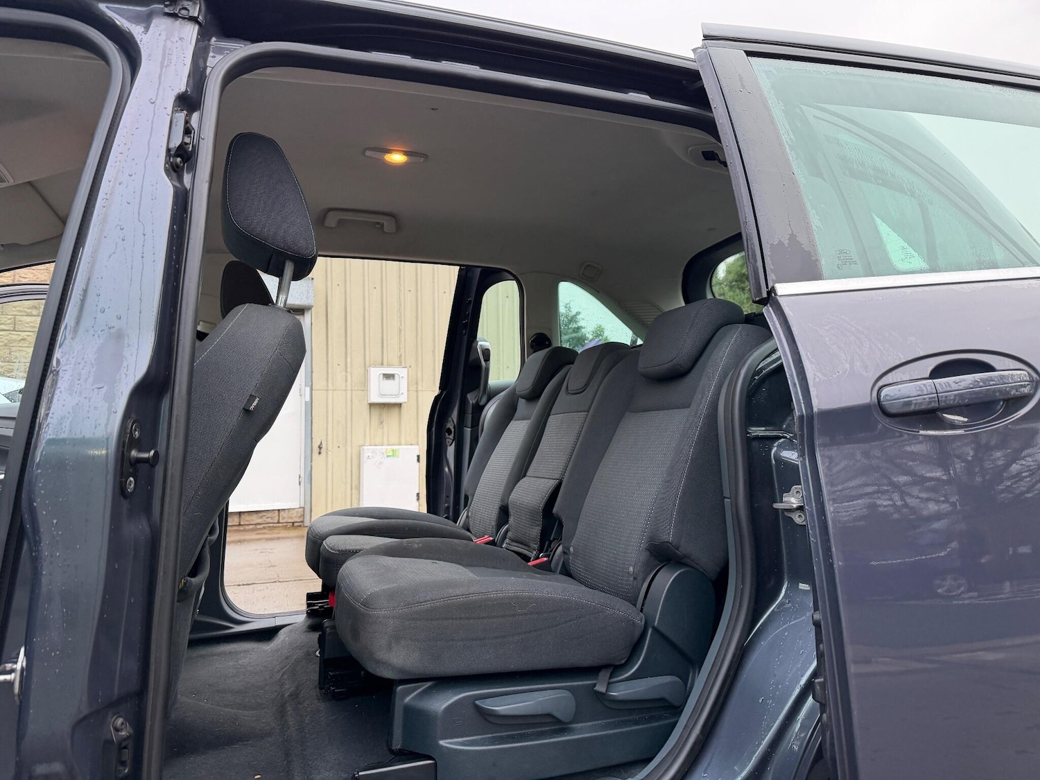 Used Ford Grand C-Max 2014 for sale - 76441200: Photo 14