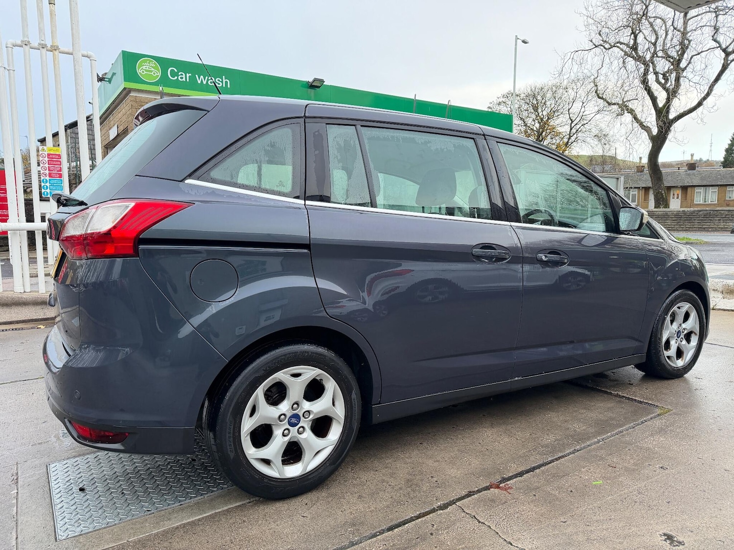 Used Ford Grand C-Max 2014 for sale - 76441200: Photo 4