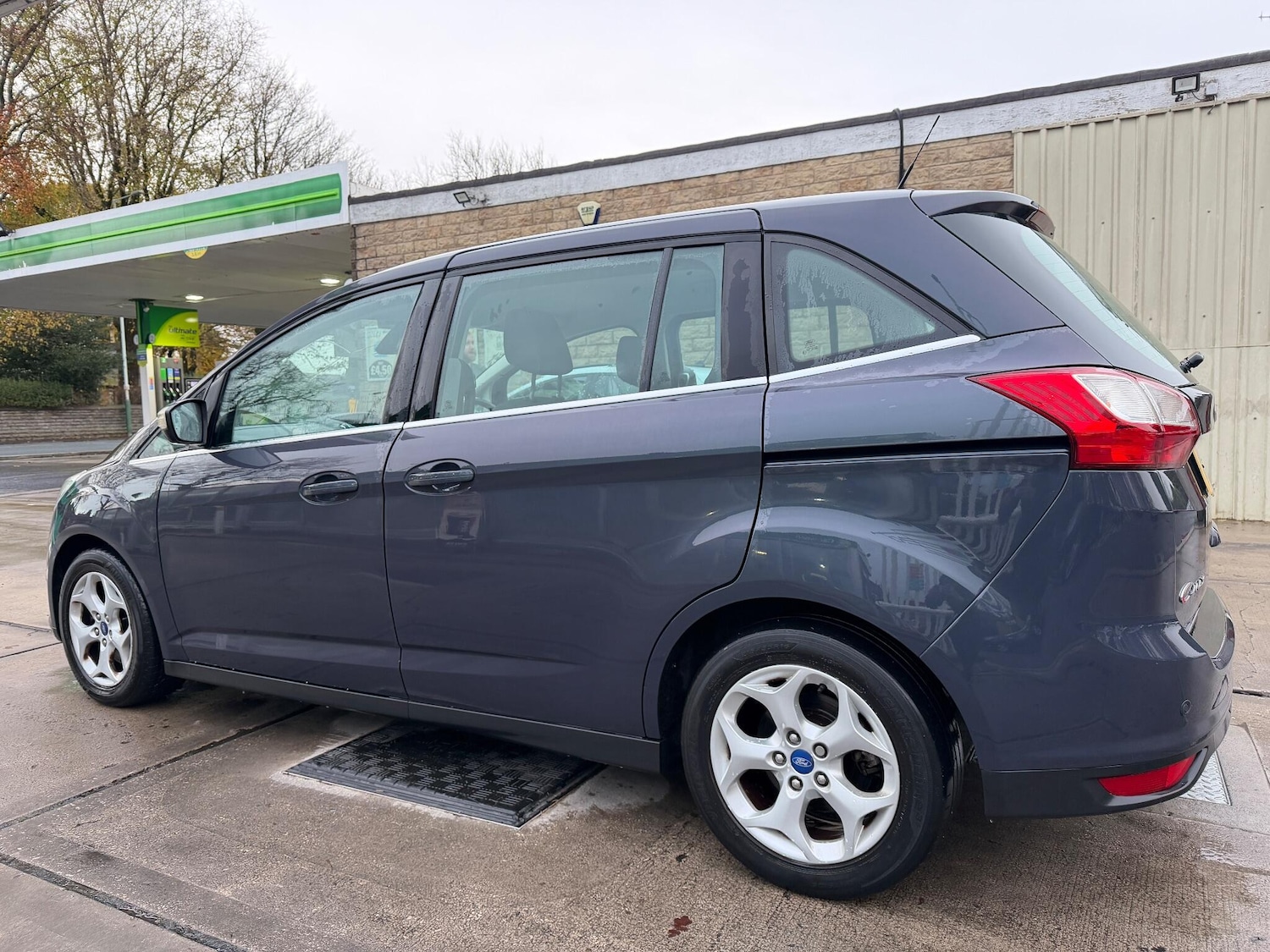 Used Ford Grand C-Max 2014 for sale - 76441200: Photo 5