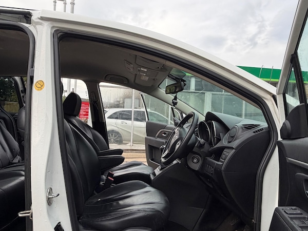 Used Mazda Mazda5 2015 for sale - 76095095: Photo 11