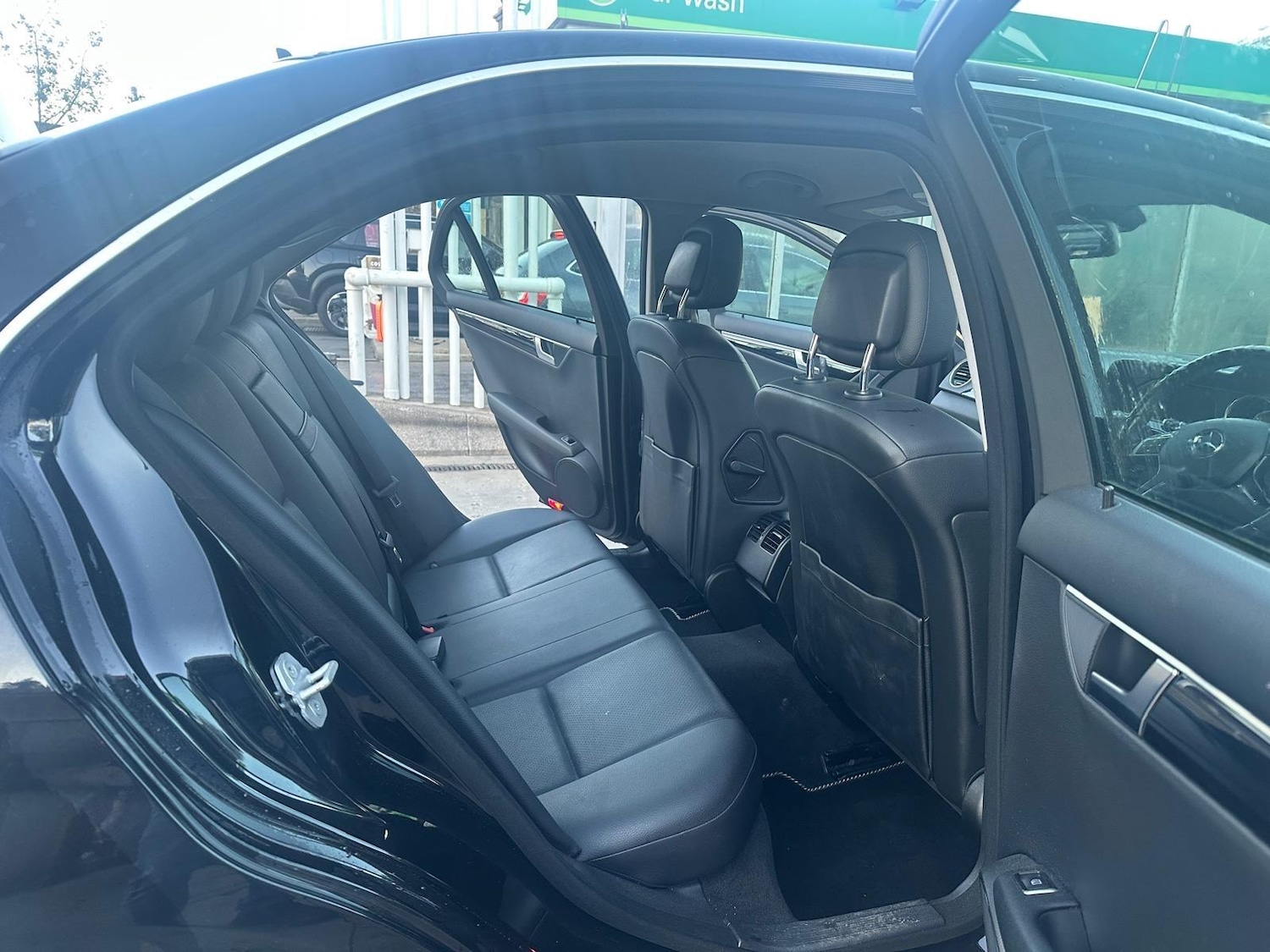 Used Mercedes-Benz C Class 2014 for sale - 76377555: Photo 14