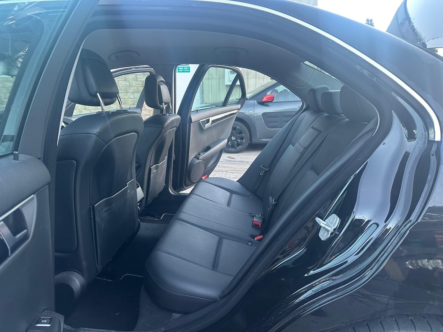 Used Mercedes-Benz C Class 2014 for sale - 76377555: Photo 17