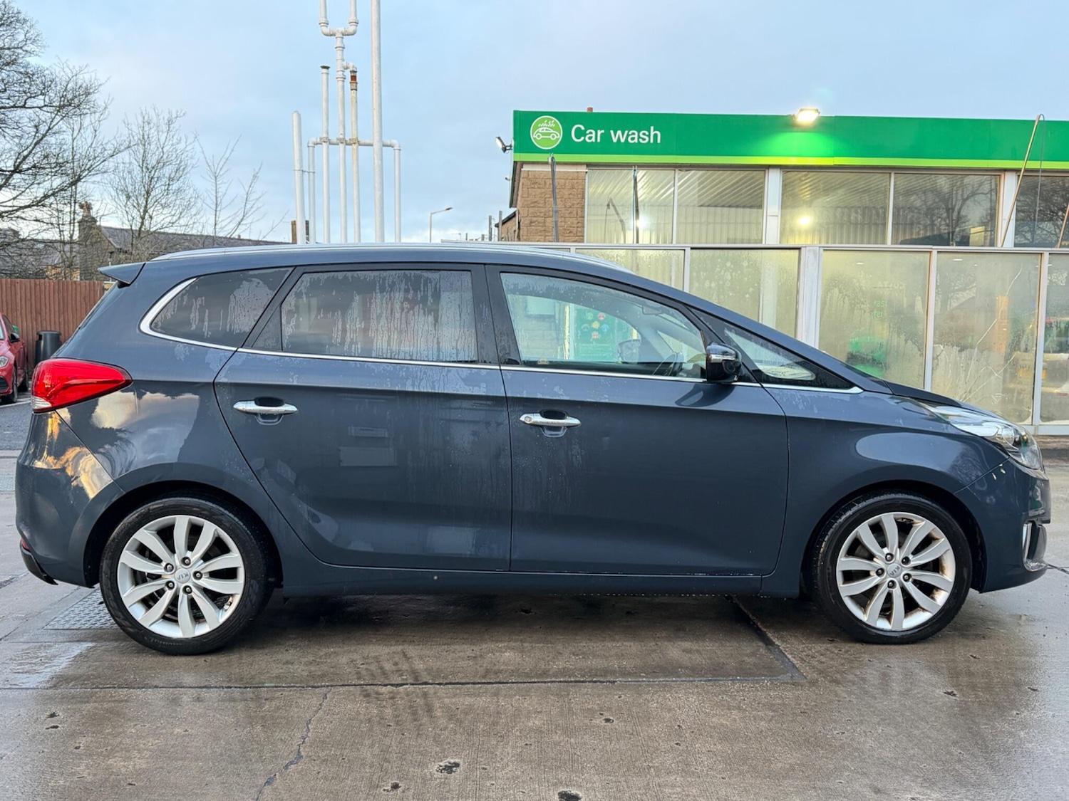 Used Kia Carens 2016 for sale - 76899285: Photo 6