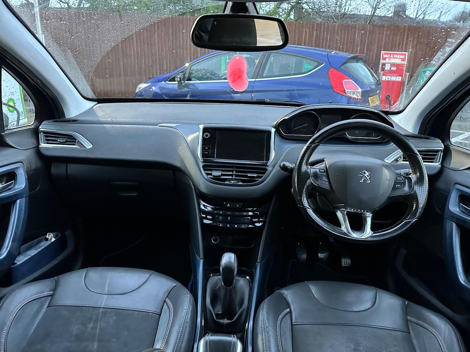 Used Peugeot 2008 2015 for sale - 76527963: Photo 17