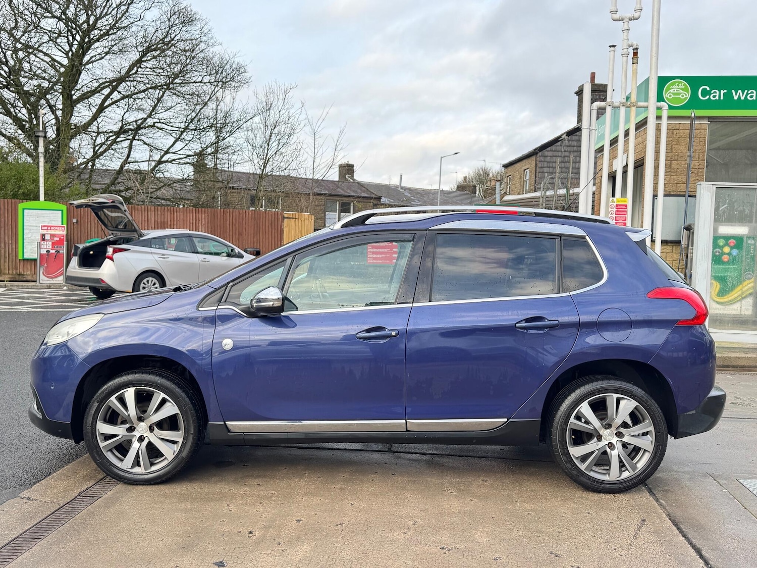 Used Peugeot 2008 2015 for sale - 76527963: Photo 6